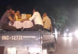 Tước giấy phép lái xe của tài xế chở người đi ăn cưới trên thùng xe tải