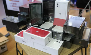Quy định về hàng xách tay có hiệu lực từ hôm nay, dân bán iPhone 12 lo phạm luật