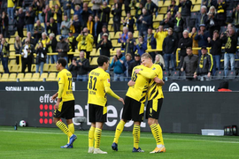 Bundesliga dạy Ngoại Hạng Anh cách đưa khán giả trở lại