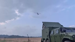 Video: Trung Quốc thử nghiệm 'đàn' máy bay cảm tử