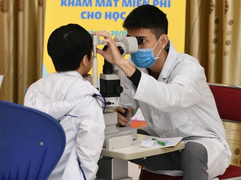 Prudential và Quỹ bảo trợ trẻ em tiếp tục hành động vì ánh mắt trẻ thơ