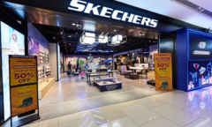 Dàn sao Hà Nội nô nức tham dự khai trương cửa hàng mới của Skechers