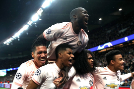 Man Utd đè bẹp PSG, viết lại lịch sử thế nào ở lần gặp gỡ gần nhất?