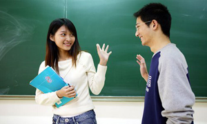 Sinh viên Trung Quốc đổ xô đăng ký khóa học tình yêu