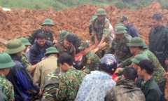 Chiến sỹ thoát chết đau đớn nghe đồng đội kêu cứu trong đống bùn đất ở Đoàn 337