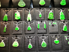 Ngọc Thiêng: Thương hiệu uy tín giữa thị trường Ngọc Phỉ Thúy vàng thau lẫn lộn