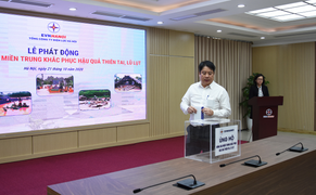 Cán bộ nhân viên EVNHANOI quyên góp ủng hộ đồng bào miền Trung 