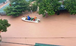 Cứu trợ đồng bào lũ lụt miền Trung: Phải biết dân cần gì, ở đâu, hỗ trợ thế nào