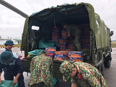 Chủ tịch MTTQVN Quảng Trị: Lương khô chưa về, sao cán bộ có thể chia nhau