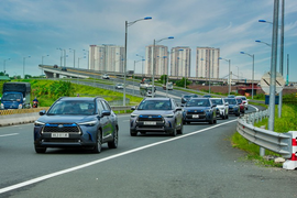 Dàn SUV Toyota gây ấn tượng trong hành trình Hà Nội - Quảng Ninh