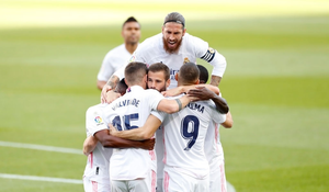 Messi bị lu mờ, Real Madrid đánh bại Barcelona 3-1 