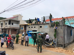 Bình Định khẩn trương di dời các hộ dân tránh bão số 9