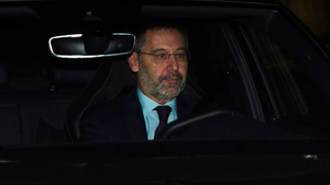 Chủ tịch Barca: ‘Gia đình tôi bị xúc phạm và đe dọa’