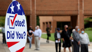 Bỏ phiếu sớm ở Mỹ đạt 50% tổng số phiếu bầu năm 2016