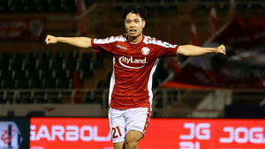 CLB TP.HCM muốn giữ Công Phượng, chờ ý kiến bầu Đức 