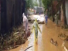 Video: Sạt lở núi kinh hoàng, cả trăm nhà dân Quảng Nam bị vùi lấp trong bùn đất