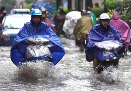 Không khí lạnh kết hợp hoàn lưu vùng áp thấp gây mưa kéo dài cho Bắc và Trung Bộ