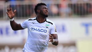 Tiền đạo 'chân gỗ' rời HAGL đến Thanh Hóa