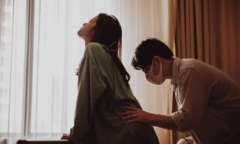 Bộ ảnh xúc động ghi lại hành trình vượt cạn của Đông Nhi