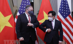 Phó Thủ tướng Phạm Bình Minh hội đàm với Ngoại trưởng Mỹ Pompeo