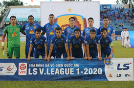 Nhà vô địch V-League 2017 Quảng Nam xuống hạng sau trận đấu điên rồ ở Lạch Tray