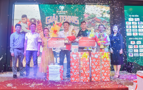 Giải tennis từ thiện quyên góp hơn 1 tỷ đồng cho đồng bào miền Trung