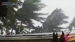 Video: Hình ảnh khủng khiếp ngay sau khi siêu bão Goni đổ bộ Philippines