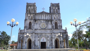 Vẻ đẹp nhà thờ Mằng Lăng, nơi lưu giữ sách Quốc ngữ đầu tiên