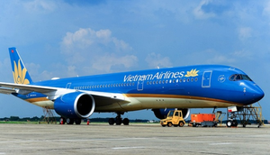 Phạt nam hành khách đốt giấy trên máy bay 2 triệu đồng