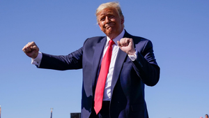 Video: Tổng thống Trump đăng video nhảy nhót hô hào cử tri đi bỏ phiếu