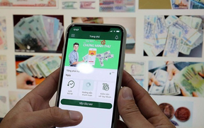 Vay tiền qua app: ‘Cha đi vay tiền, con bị lập bàn thờ đưa lên mạng xã hội’