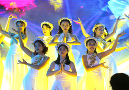 Mãn nhãn đêm nhạc kịch chào tân sinh viên K40 Học viện BC&TT