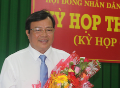 Ông Lê Văn Hẳn được bầu làm Chủ tịch UBND tỉnh Trà Vinh với số phiếu tuyệt đối