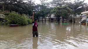 Mưa lớn kéo dài, 1.000 ngôi nhà bị ngập nặng ở tỉnh Bình Định