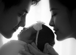 Đông Nhi tiết lộ tên con gái mới sinh