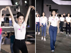 Hoa hậu Đỗ Mỹ Linh và thí sinh Hoa hậu Việt Nam tổng duyệt trước đêm thi