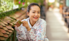 Hồng Ánh: Nhìn con của chồng thành công, tôi cũng vui rồi