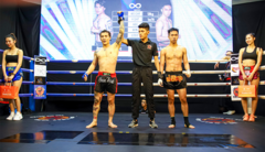 Nguyễn Trần Duy Nhất đấu giá huy chương, ủng hộ đồng bào lũ lụt
