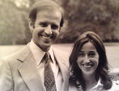 Em gái ông Biden: Anh trai không gặp lại Trump, sẽ tranh cử tiếp vào 2024