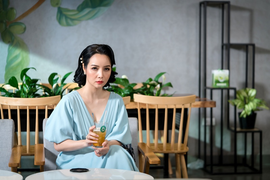 Mai Thu Huyền bị phản bội trong MV của ca sĩ người Na Uy gốc Việt