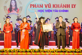 Nữ thủ khoa Học viện Tài chính tốt nghiệp điểm tuyệt đối