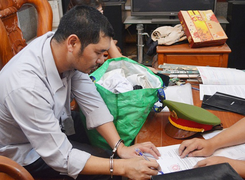 Cà Mau tạm giữ người tự xưng là cán bộ Cục quản lý Kinh tế