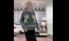 Clip: Cô gái ngã sấp mặt khi quay video tập thể dục