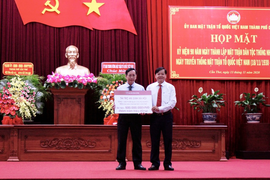 Agribank ủng hộ Quỹ 'Vì người nghèo' thành phố Cần Thơ 500 triệu đồng