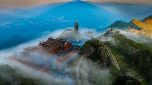 Video: Chiêm ngưỡng dòng sông mây trên đỉnh Fansipan