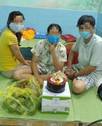 Kỷ luật Phó Chủ tịch phường tổ chức sinh nhật trong khu cách ly COVID-19