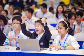 100 suất học bổng phổ thông trực tuyến dành cho học sinh Việt xuất sắc