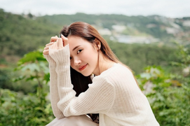 4 năm sau khi hủy hôn với thiếu gia Phan Thành, Midu hiện sống thế nào?