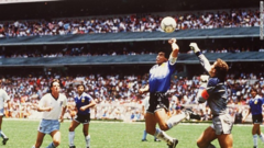 Xem lại bàn thắng gây tranh cãi nhất lịch sử của Maradona