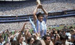 Diego Maradona: Huyền thoại bất tử của bóng đá thế giới, vị thánh ở Napoli